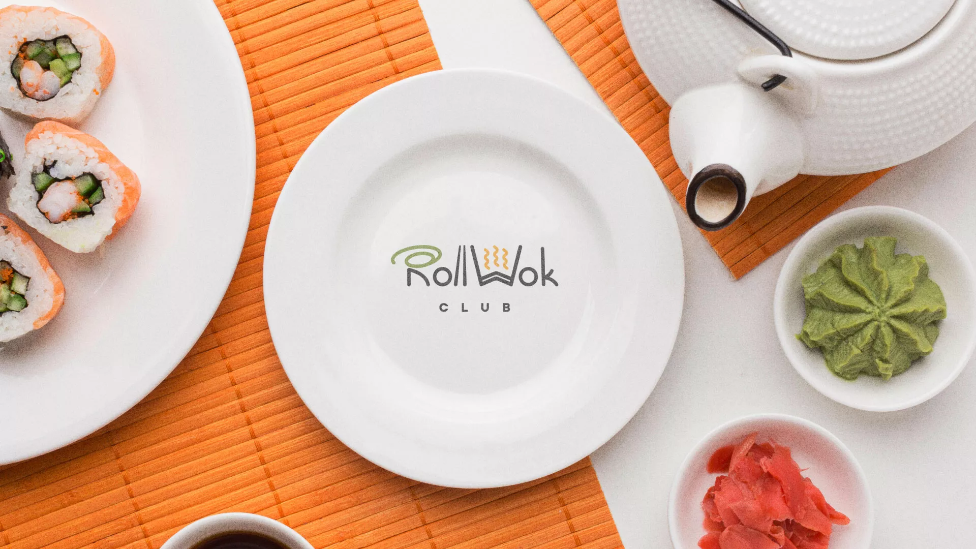 Разработка логотипа и фирменного стиля суши-бара «Roll Wok Club» в Жукове